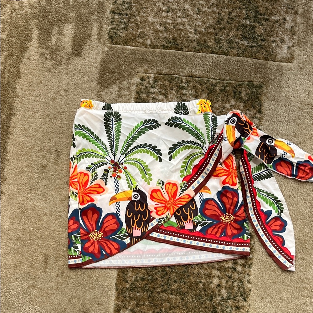 NWOT SHEIN Colorful Patterned Fabric